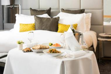 Sofitel Paris Baltimore Tour Eiffel