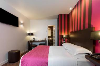 Star Champs-Elysées