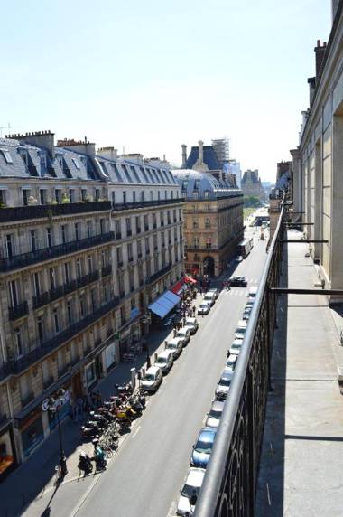Hotel Lumen Paris Louvre