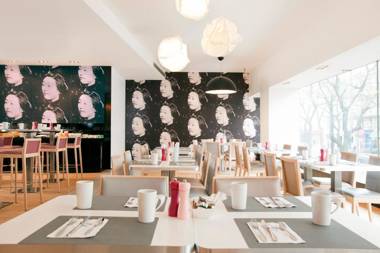 Holiday Inn Paris Opéra - Grands Boulevards an IHG Hotel