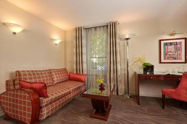 Hôtel Raspail Montparnasse