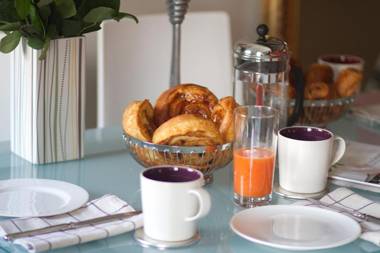 LOUVRE 5-min 2BR AC 5Refurb Parisian Charm 'Pad-à-Terre' est '99