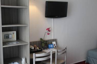 Avia Hôtel Saphir Montparnasse