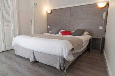 Panam Hotel GAMBETTA- Place Gambetta-Mairie de gambetta