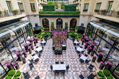 Four Seasons Hotel George V Paris