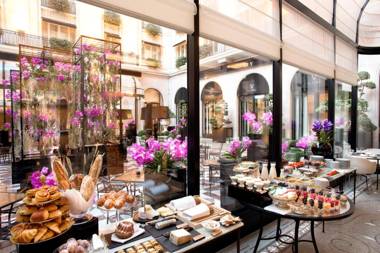Four Seasons Hotel George V Paris