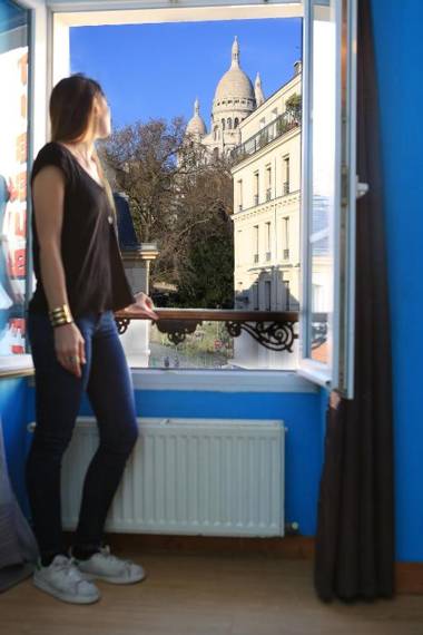 Le Village Montmartre by Hiphophostels