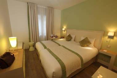 Kyriad Paris 18 - Porte de Clignancourt - Montmartre