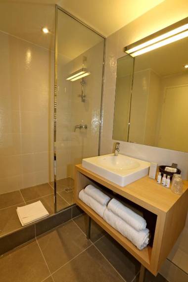 Kyriad Paris 18 - Porte de Clignancourt - Montmartre