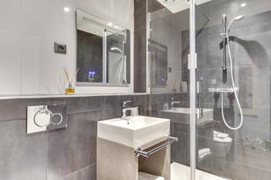 Kyriad Paris 12 - Nation