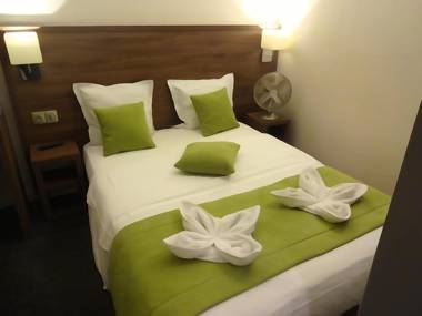 Hotel la Perle Montparnasse