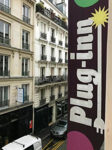 Plug inn Montmartre by Hiphophostels