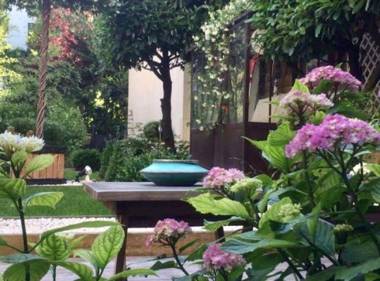 Villa du Square Luxury Guest House