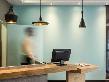 ibis Paris Avenue de la Republique