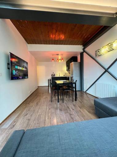 Pere Lachaise Apartment