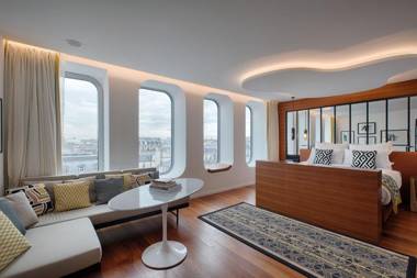 Renaissance Paris Republique Hotel & Spa