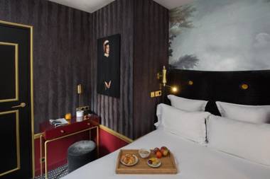 Snob Hotel by Elegancia