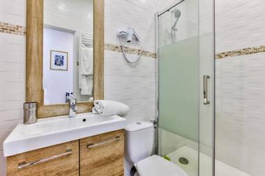 32 Atelier Paris Fashion