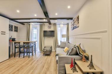 13 Luxury Flat eiffel design 2