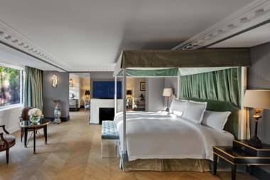 Hôtel de Berri Champs-Élysées a Luxury Collection Hotel