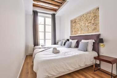 67 - Amazing Parisian Flat