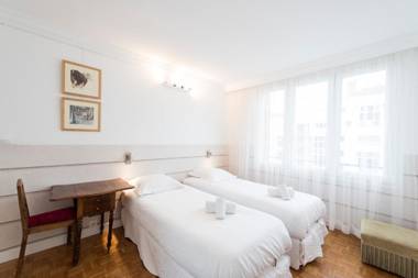 Veeve - Apartment near Pont de Grenelle