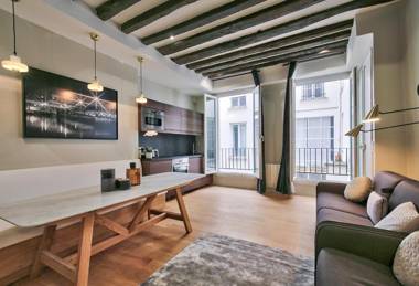 70 - Authentic Parisian Flat