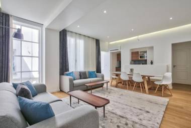 69 - Authentic Parisian Home