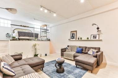 33 - Flat Av des Champs-Élysées