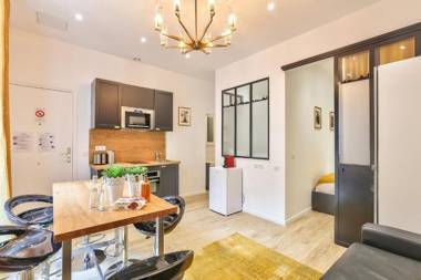 90 - Karl Lagerfeld Lafayette