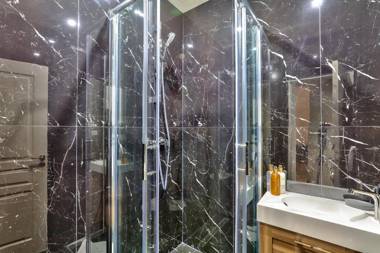 94 - Urban French Kiss Montorgueil