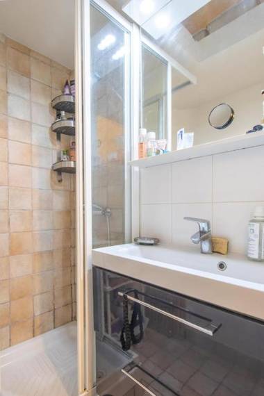 Pied-à-terre near Ménilmontant and Père Lachaise