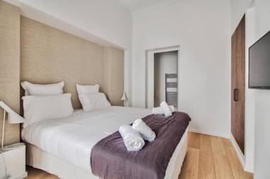 Modern Apt 3BDR/3BTH - Louvre Museum/Tuileries