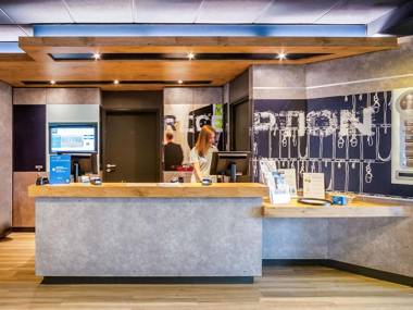 ibis budget Courbevoie Paris