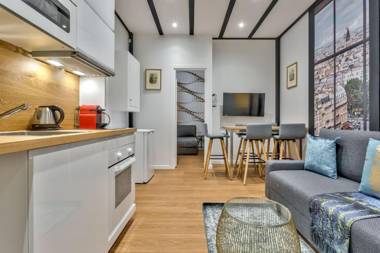 114 - Urban Saint Denis Couture