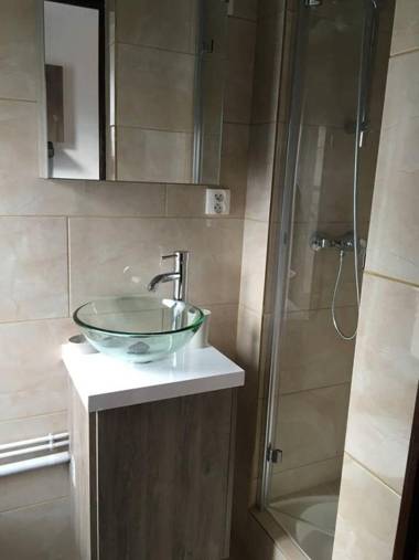 Charmant studio neuf proche Tour Eiffel (G36)