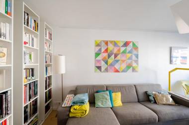 Beautiful apt with BALCONY PARC MONTSOURIS RER B