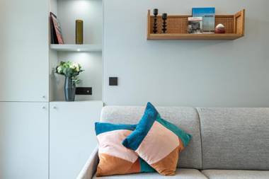 NEW - Superbe 1 bdr Appt - Design 60's - Paris 15e