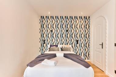 105 - Urban Haussmann Opera