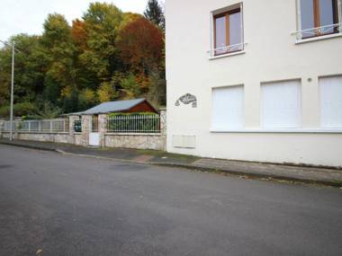 Appartement La Bourboule 3 pièces 5 personnes - FR-1-608-14