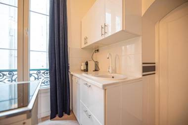 Luxury loft in Champs Elysées