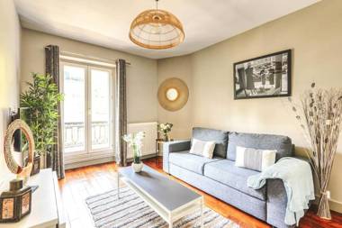 1626 - Lovely apartment at Arc de Triomphe