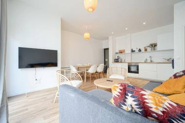 Spacious and bright appt in the heart of Paris