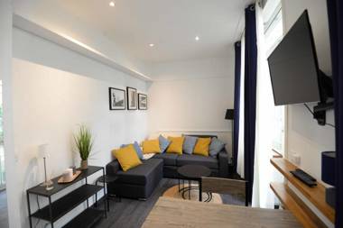 Nice studio near Eiffel Tower