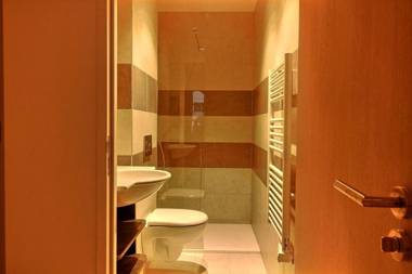 S18933 - Studio 2 personne à Paris