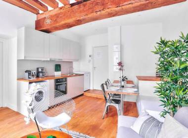 B  363 - Magnifique appartement - Saint michel