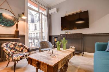 The Royal Elysée Suite