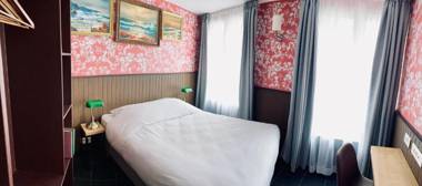 Walled off Hotel Paris