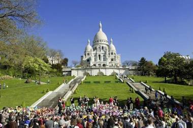 Le Cheval Noir Hôtel Paris Pantin
