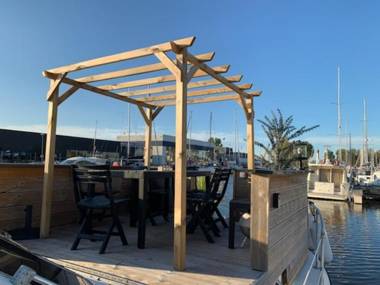 Magnifique bateau maison